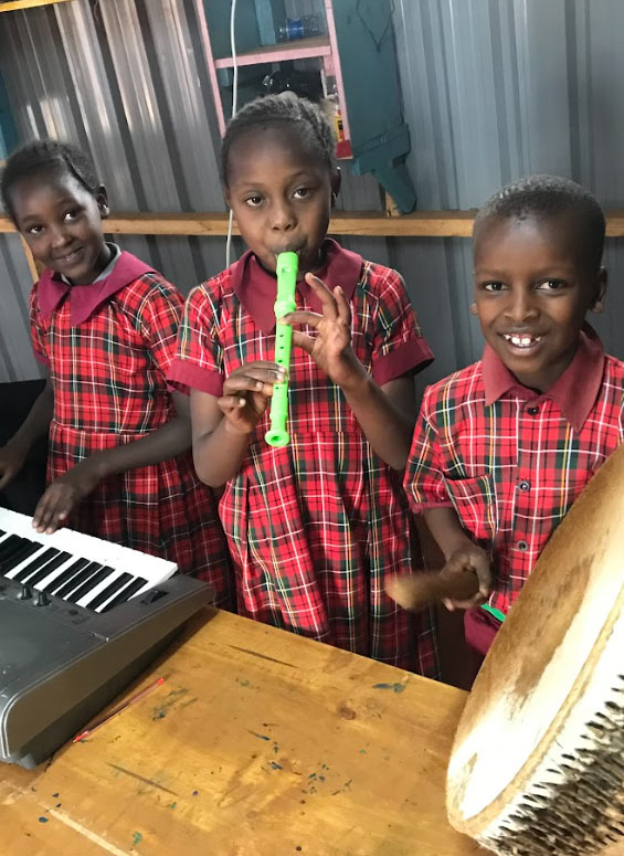 kids-playing-music